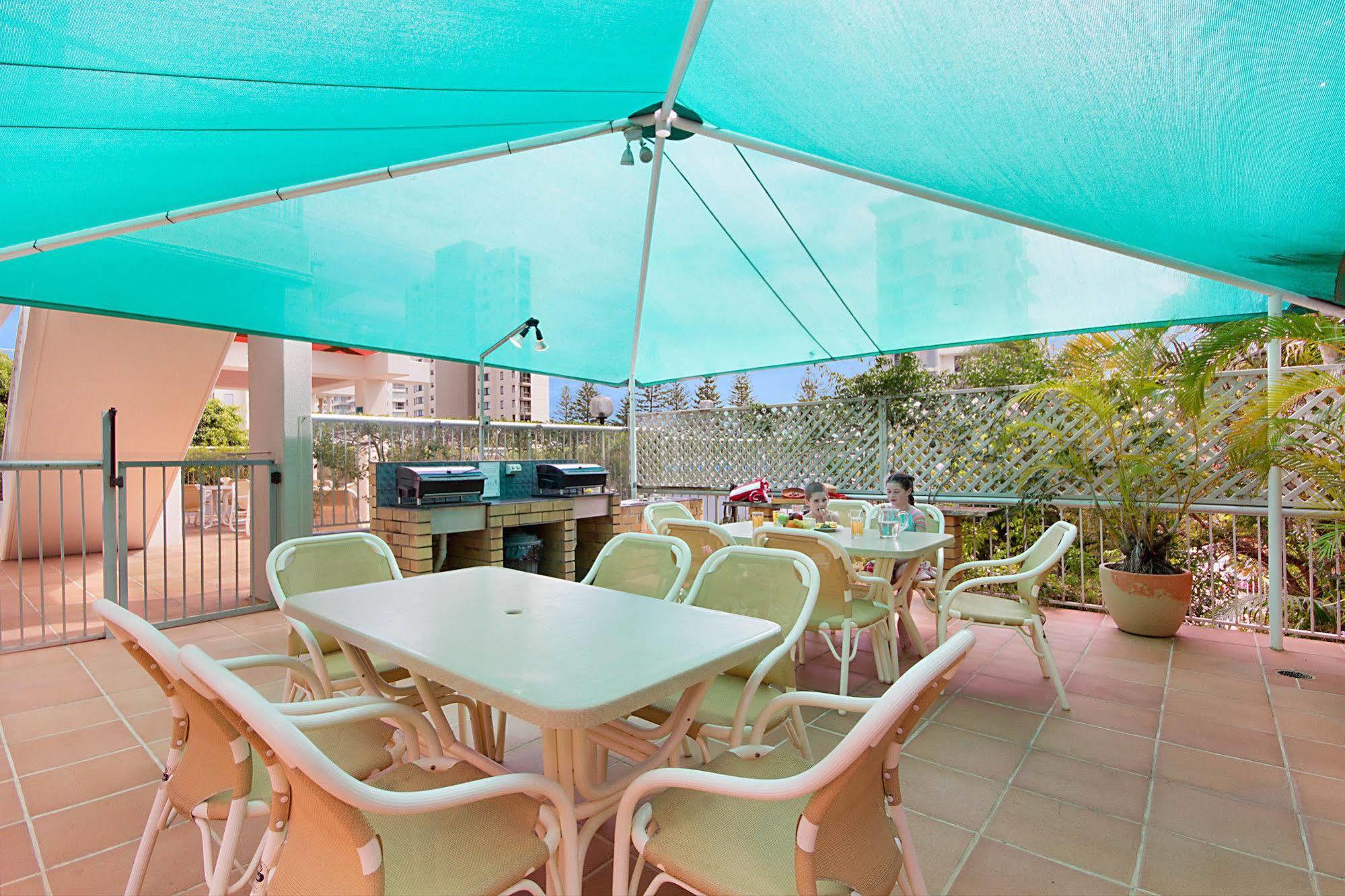 Rainbow Bay Resort Holiday Apartments Gold Coast Exterior photo